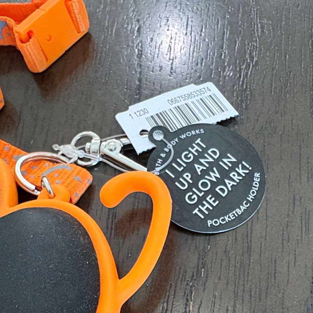 Glow-in-the-Dark Black Cat Keychain with Orange Lanyard - Picture 3 of 5